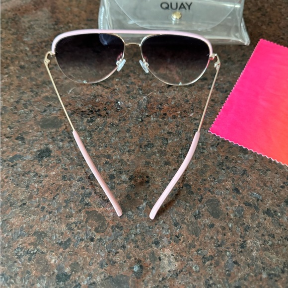 Quay Australia High Key Mini Aviator Sunglasses Blush Pink Gold/Copper Fade Lens - Picture 6 of 8